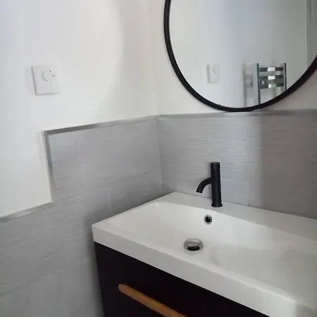 Chalet De 3 Avec Terrasse Et Wifi A A 1 Km De La Plage Chalet *